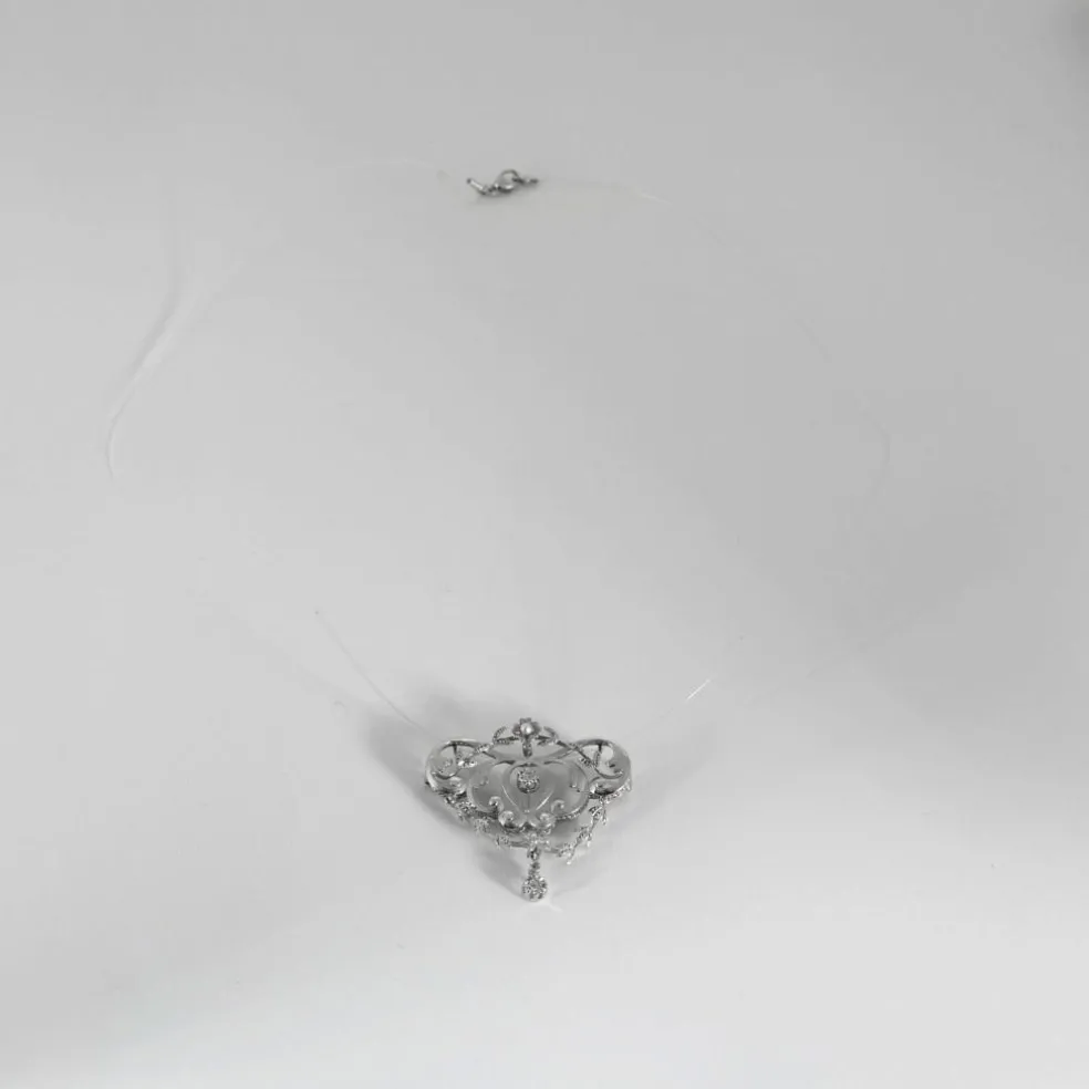 Pendentif en or blanc, perle de culture blanche et diamants