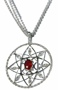 Pendentif en or blanc, rubis ovale (chaîne non incluse)