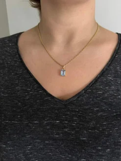 Pendentif en or et Spinelle