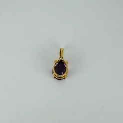 Pendentif en or jaune 18 carats avec améthyste ovale