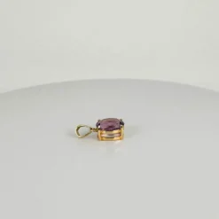 Pendentif en or jaune 18 carats avec améthyste ovale