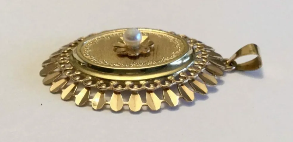 Pendentif en Or jaune & perle