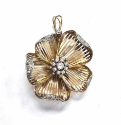 Pendentif en or jaune avec diamants