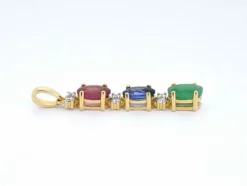 Pendentif en or jaune avec pierres précieuses multicolores et diamants