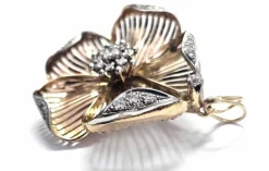 Pendentif en or jaune avec diamants