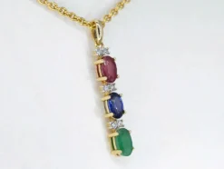 Pendentif en or jaune avec pierres précieuses multicolores et diamants