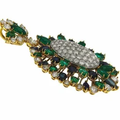 Pendentif en or jaune et blanc avec émeraudes, saphirs et diamants