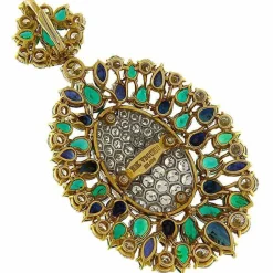 Pendentif en or jaune et blanc avec émeraudes, saphirs et diamants