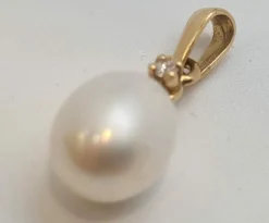 Pendentif en Or jaune, perle de culture