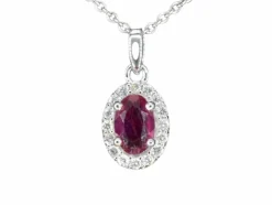 Pendentif entourage en or blanc avec diamants et rubis