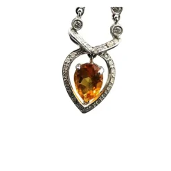 Pendentif et boucles d'oreilles - diamants et topaze