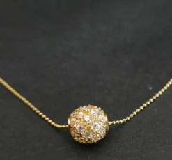 Pendentif et chaîne or jaune Pierres blanches
