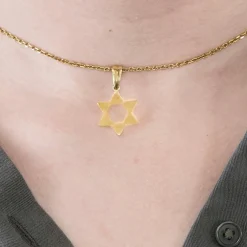 Pendentif Etoile de David en or jaune
