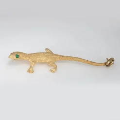 Pendentif Gecko en or jaune 14 carats avec breloque en forme de lézard et yeux émeraude