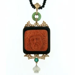 Pendentif Jade Emeraude Diamant Onyx Corail méditerranéen