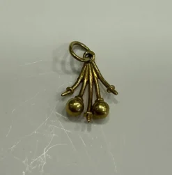 Pendentif Main or jaune