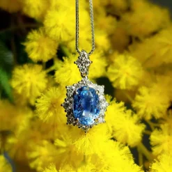 Pendentif marguerite « ondine » saphir et diamants
