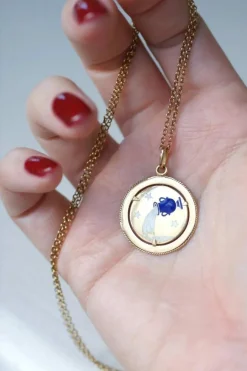 Pendentif médaille astrologique Verseau, or et émail