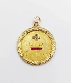 Pendentif médaille d'amour 23mm or jaune diamant et rubis AUGIS (circa 1920)
