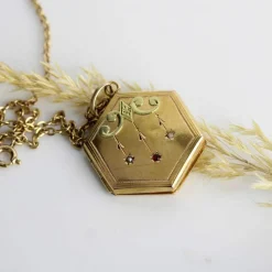 Pendentif médaillon ancien hexagonal