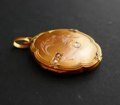 Pendentif médaillon Porte photo, Diamant Taille Rose Et Perles