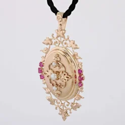 Pendentif Médaillon vintage or perles rubis