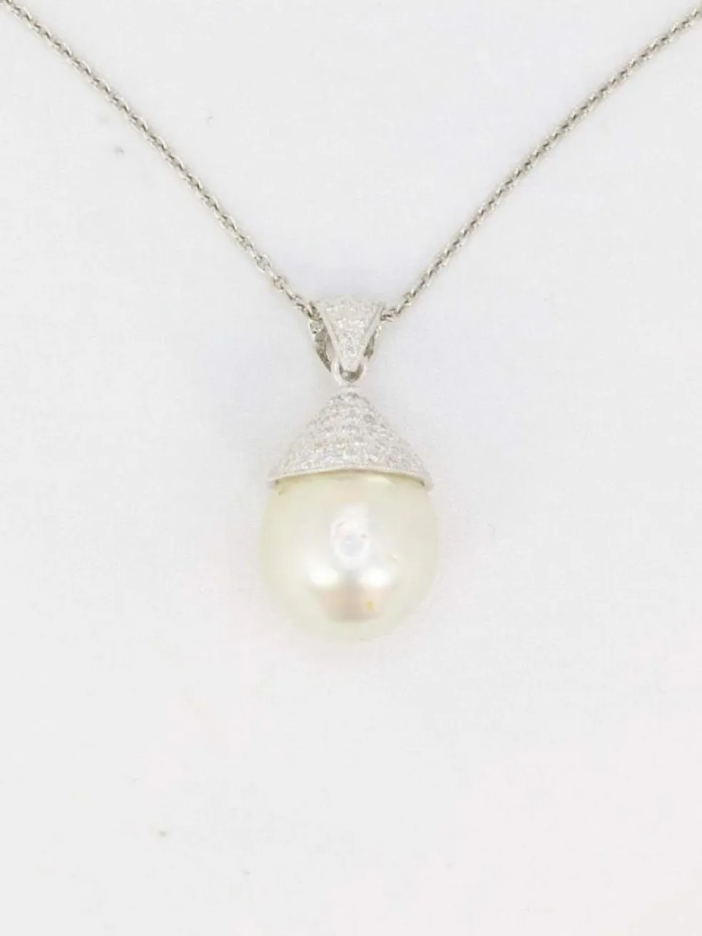 Pendentif or blanc diamants perle baroque