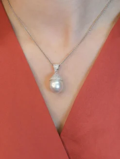 Pendentif or blanc diamants perle baroque