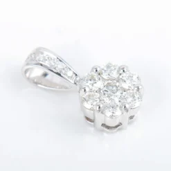 Pendentif or blanc et diamants