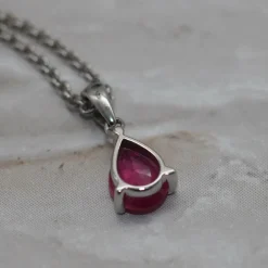 Pendentif or blanc rubis