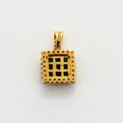 Pendentif or jaune diamants et émeraudes