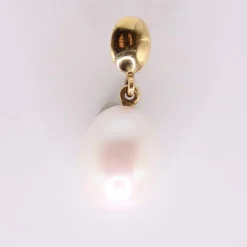Pendentif or jaune et Perle de culture ovale