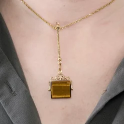Pendentif or jaune et quartz oeil-de-tigre
