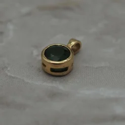 Pendentif or jaune Ttsavorite taille ronde