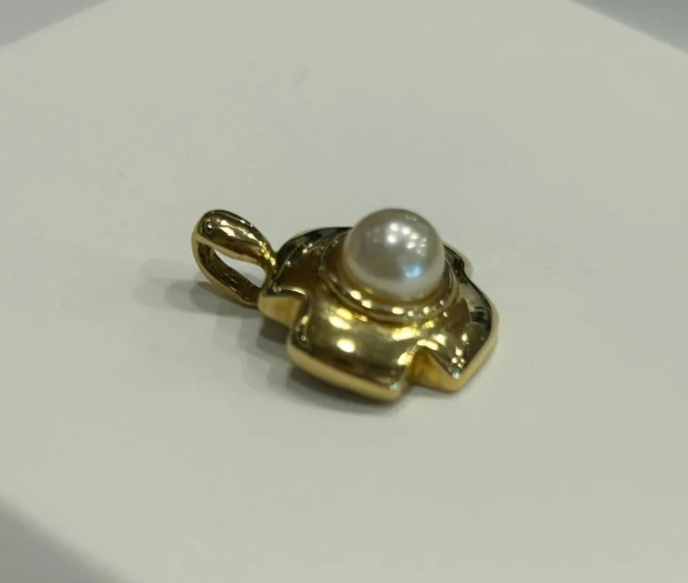 Pendentif or perle de culture