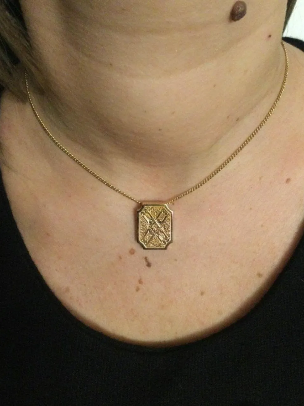 Pendentif Or Rose Ciselé
