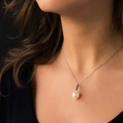 Pendentif Perles et Diamants