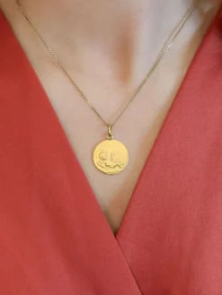 Pendentif religieux vintage Jésus nouveau né or jaune