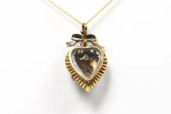 Pendentif reliquaire Napoléon III or jaune, émail et diamants taille rose