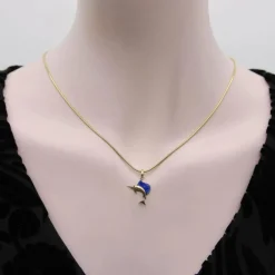 Pendentif rétro en forme d'espadon émaillé en or jaune