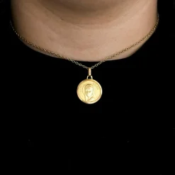 Pendentif Sainte Sylvie or jaune