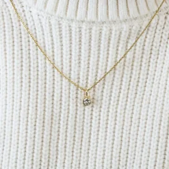 PENDENTIF SOLITAIRE OR JAUNE.