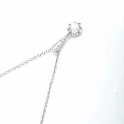 PENDENTIF SUR CHAINE DIAMANT TAILLE MODERNE