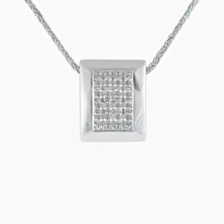 Pendentif sur chaîne Diamants
