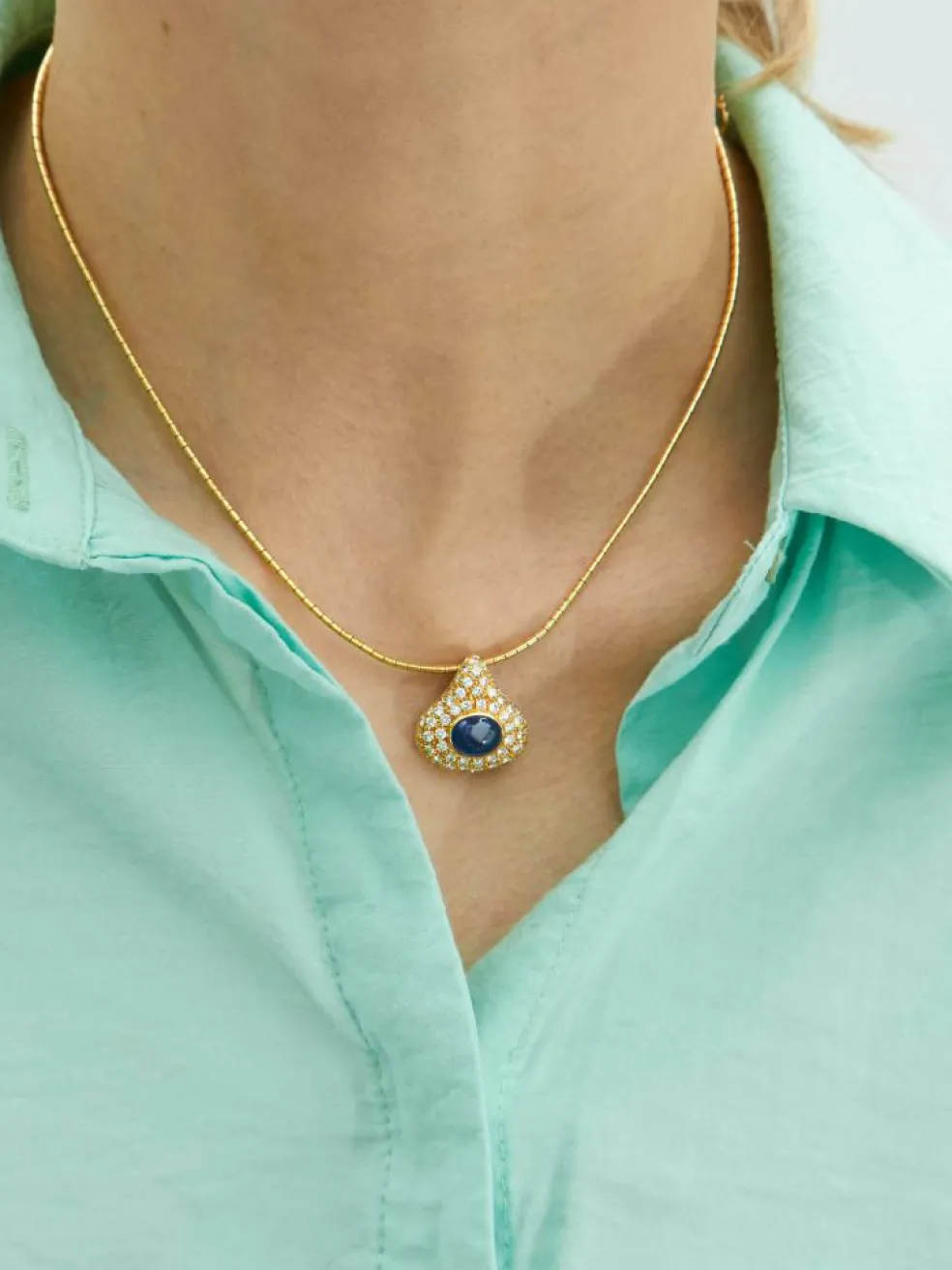 Pendentif sur chaîne Saphir et Diamants