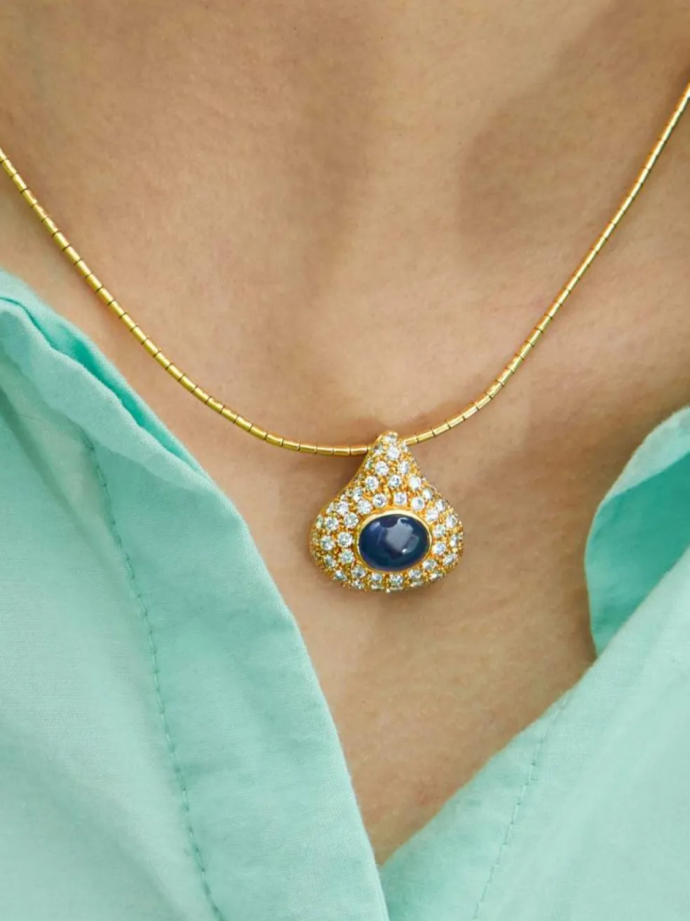 Pendentif sur chaîne Saphir et Diamants
