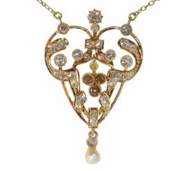 Pendentif victorien avec diamants fantaisie rares