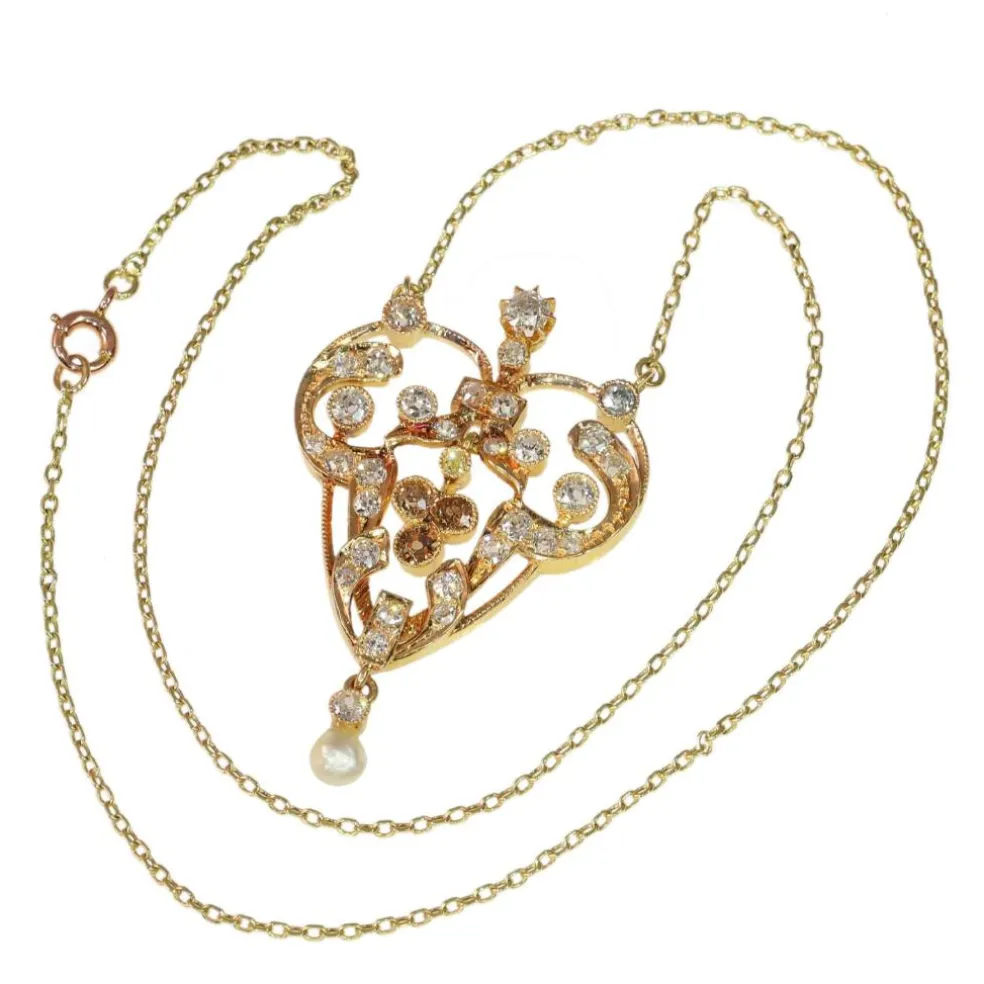 Pendentif victorien avec diamants fantaisie rares