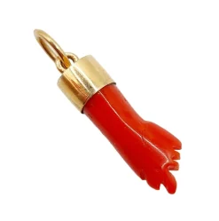 Pendentif vintage main de figa or jaune 18 carats corail rouge de méditerranée