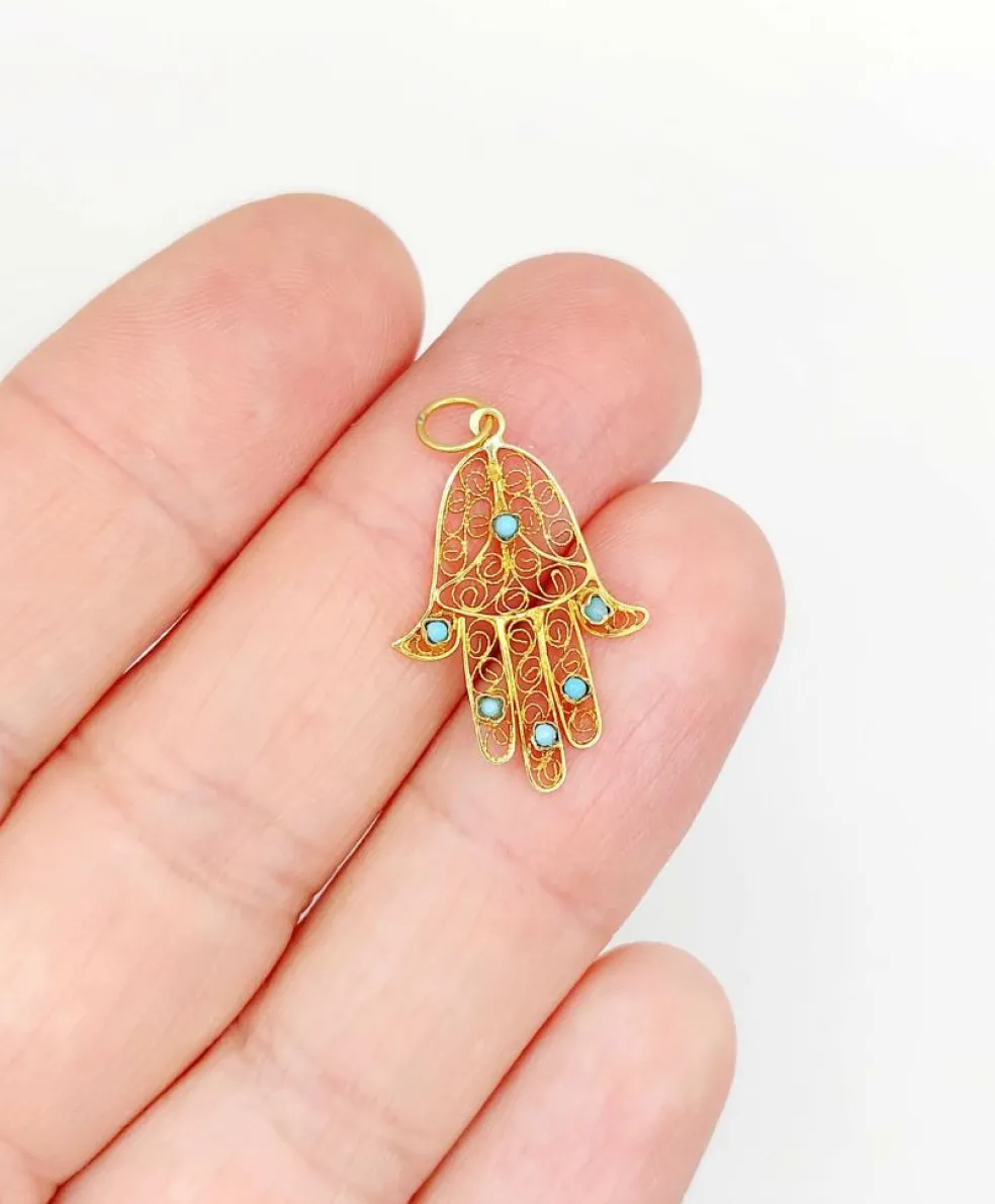 Pendentif vintage or jaune Main de fatma orné de turquoises (circa 1950)